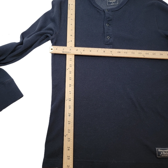 Abercrombie Navy Thermal Henley Shirt Men Small - Picture 3 of 5